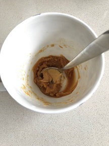 コーヒースプーン一杯と、ピーナッツバター